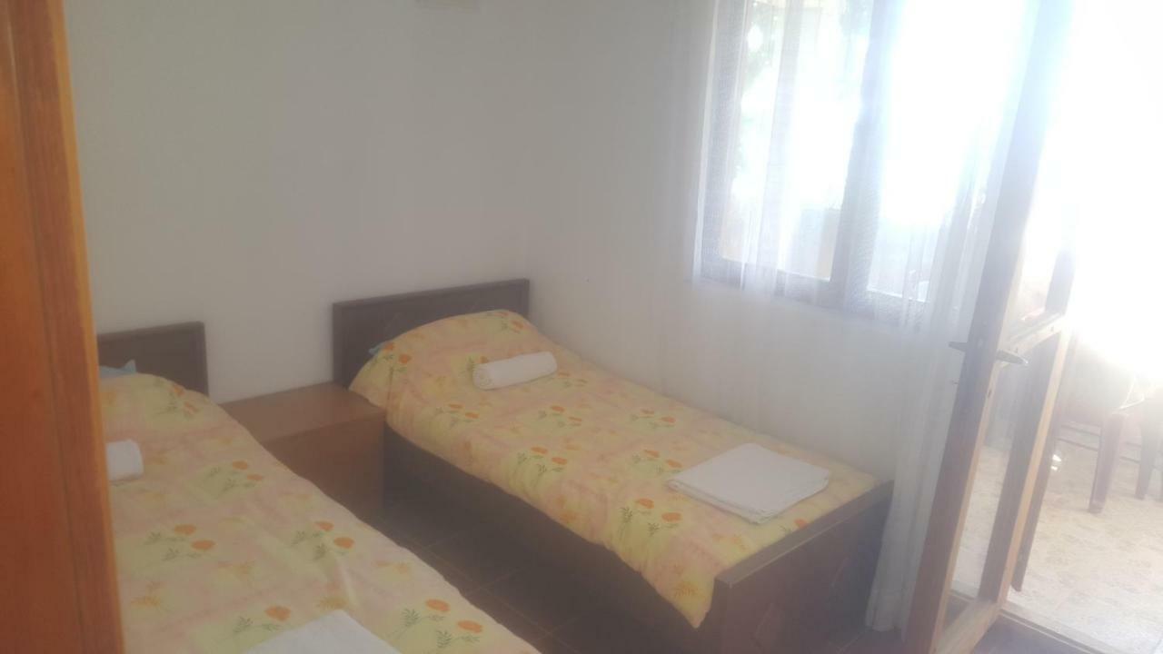 Aparthotel Darinka Ulcinj Habitación foto